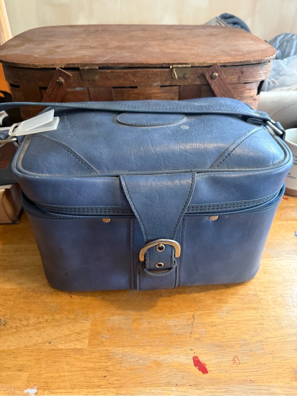 Vintage blue Faux Leather overnight bag travel train case makeupcase makeup soft